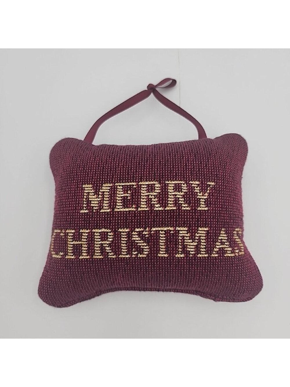 Red Merry Christmas Wreath Tapestry Door Handle Hanging Pillow 4.5x 6”